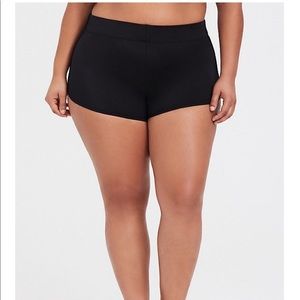 Torrid Black Swim Shorts Size 2 NWT